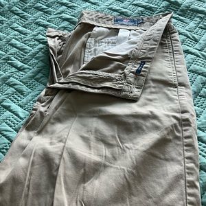 Vineyard Vines Men’s shorts size 38